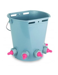 Cubo Con Tetinas Para Corderos 2